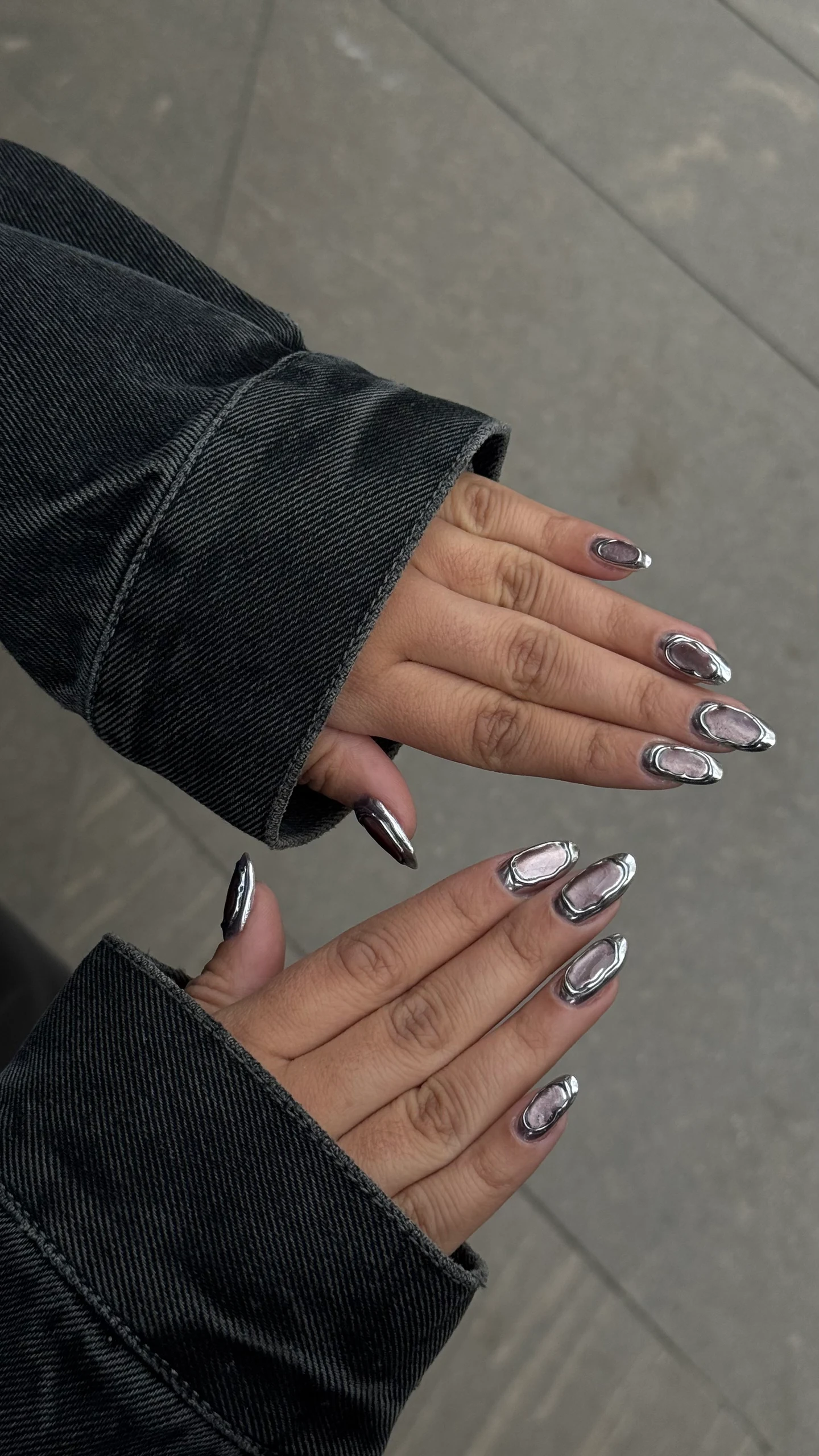 Liquid sliver aura.